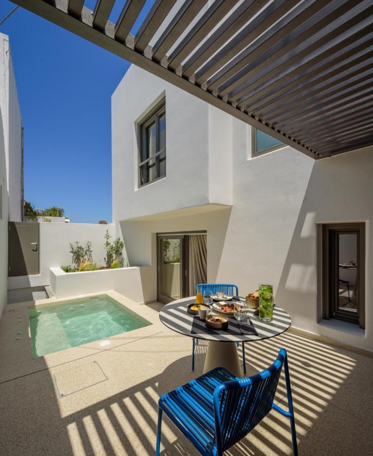 Alleys All-suite & Hotel Pyrgos Kallistis