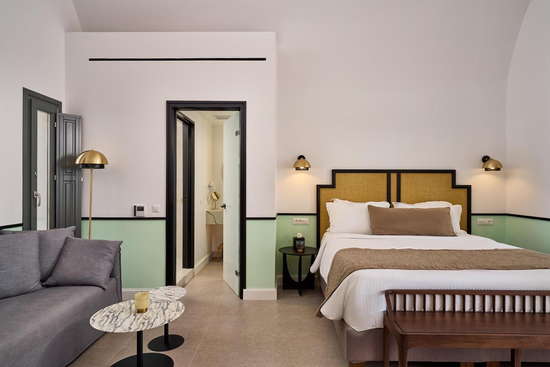 Alleys All-suite & Ξενοδοχείο 5*